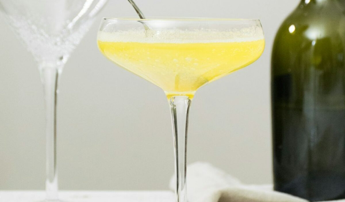 Beyhive Bellini Cocktail Recipe