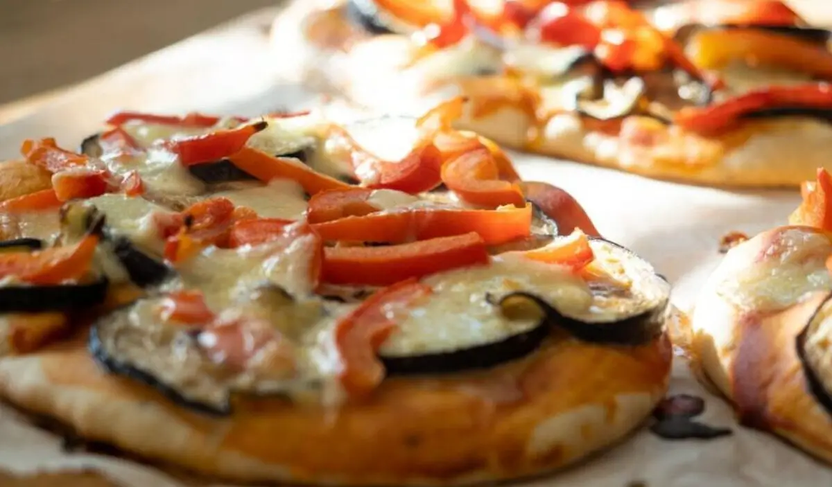 Lazy Naan Pizza Recipe