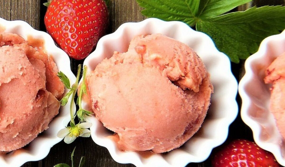 Vegan Strawberry Ice Cream Recipe