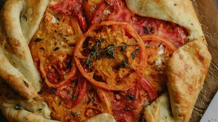 Pesto Heirloom Tomato Pizza