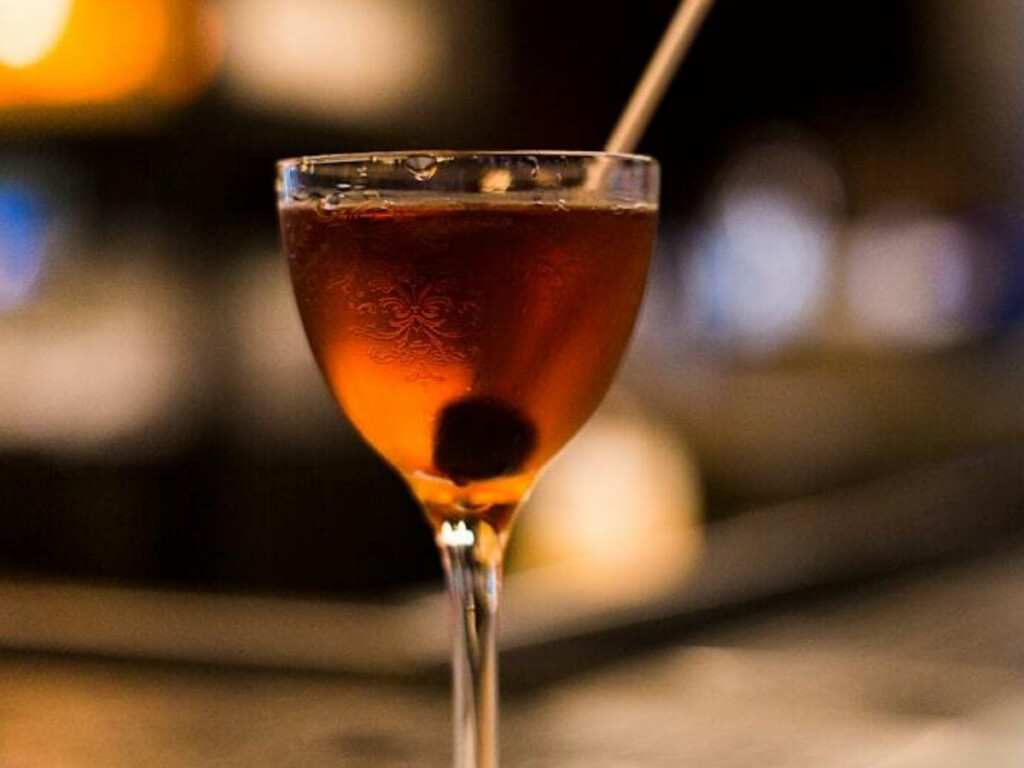 Manhattan Cocktail: Das Ultimative Rezept für den Klassischen Whiskey-Cocktail